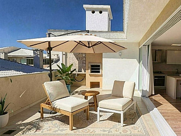 COBERTURA DUPLEX MOBILIADA � VENDA NA PRAIA GAIVOTAS