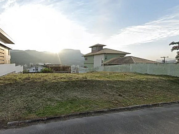 Terreno na Pedra Branca em Palho�a